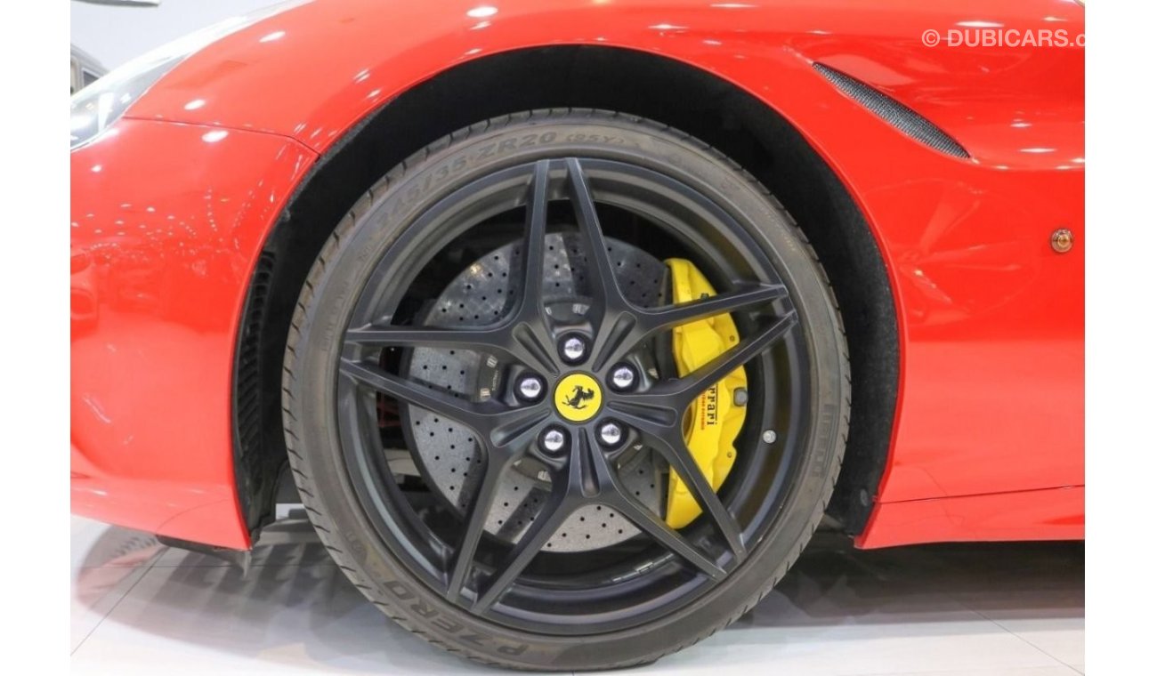 Ferrari California T 2017, 28,000 KM, GCC Specs - Ceramic Brakes!!