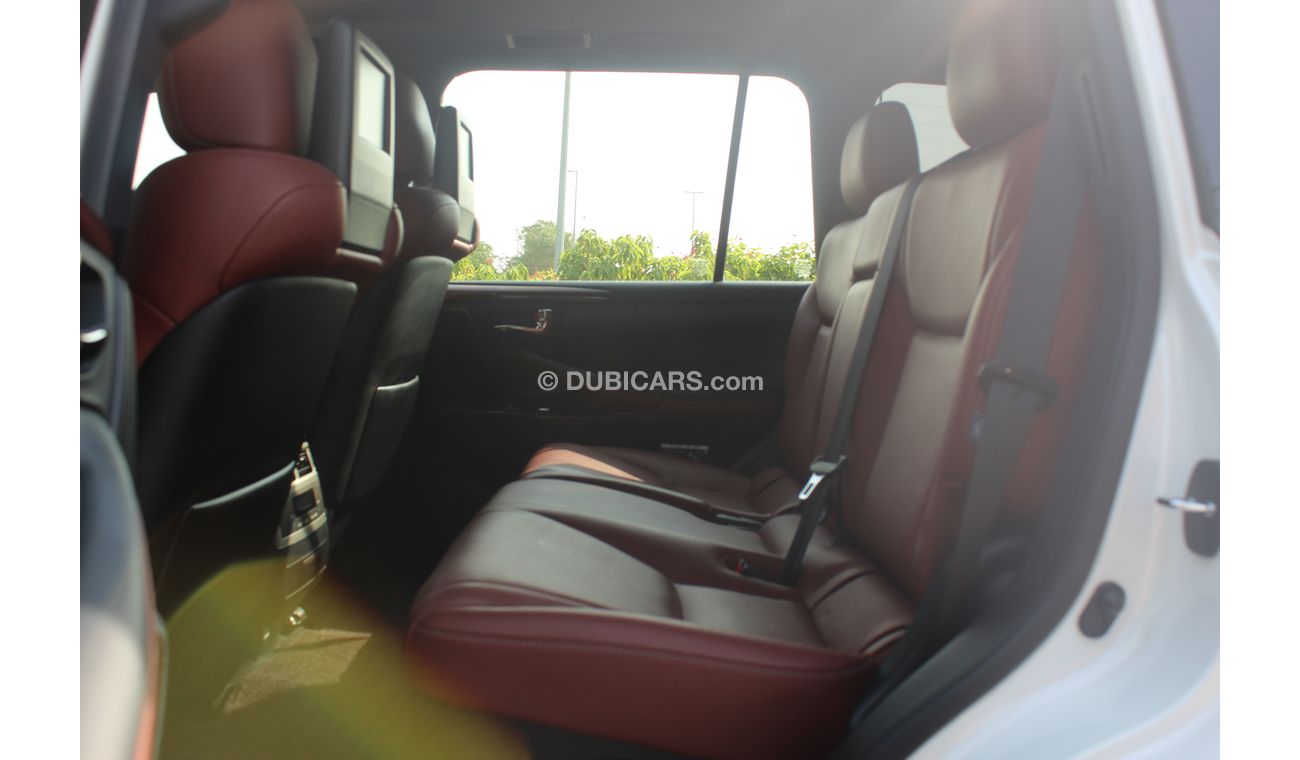 Lexus LX 570 SPORT GCC SPECS