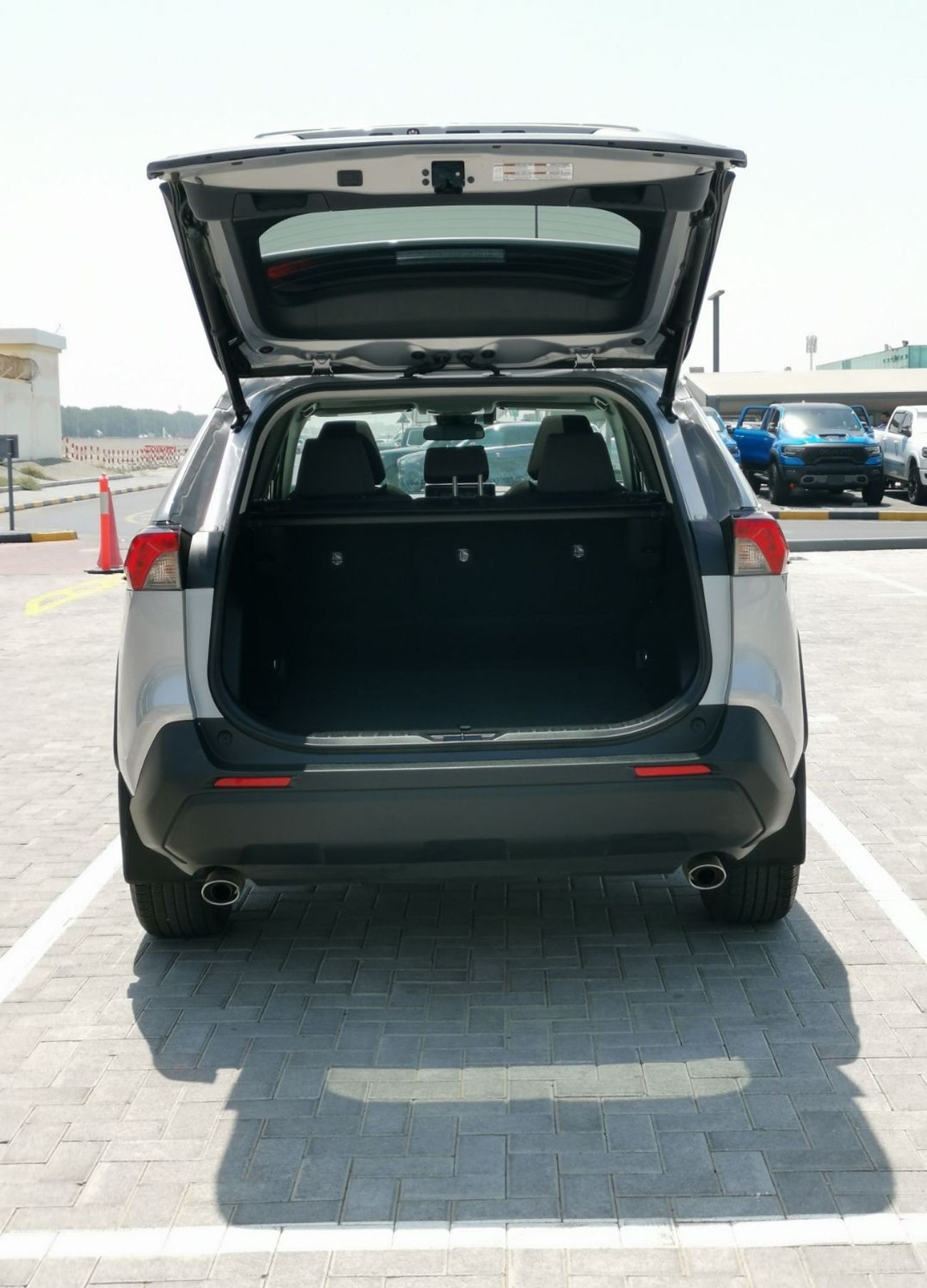 تويوتا راف ٤ TOYOTA RAV4 XLE -2022 - SILVER