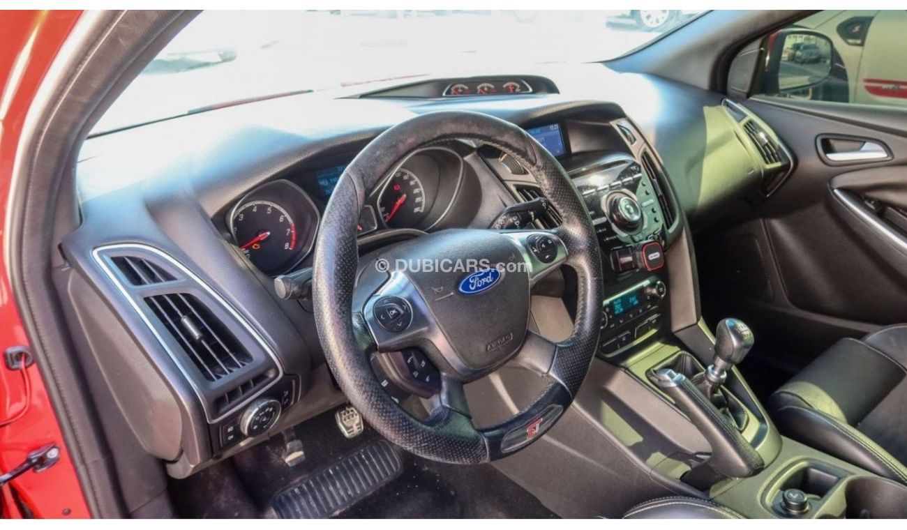 فورد فوكاس ST