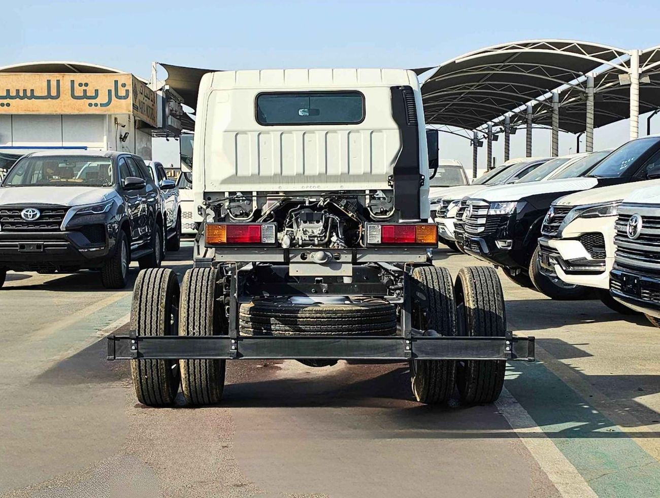 ميتسوبيشي فوسو كانتير CHASSIS EURO 5 / 3.8L V6 DIESEL A/T / 3 STR / CODE # CHASSIS