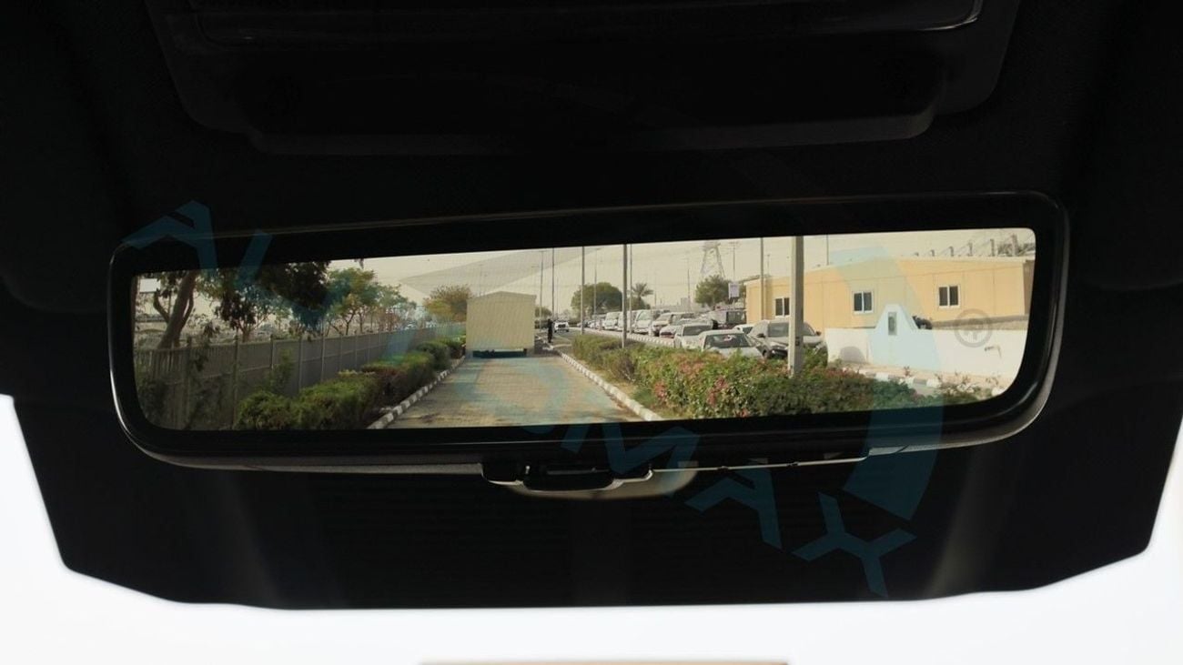 لاند روفر ديفندر 110 X-Dynamic SE P400e Plug-in Hybrid 2025 With 5 Years Or 200,000 Km Warranty