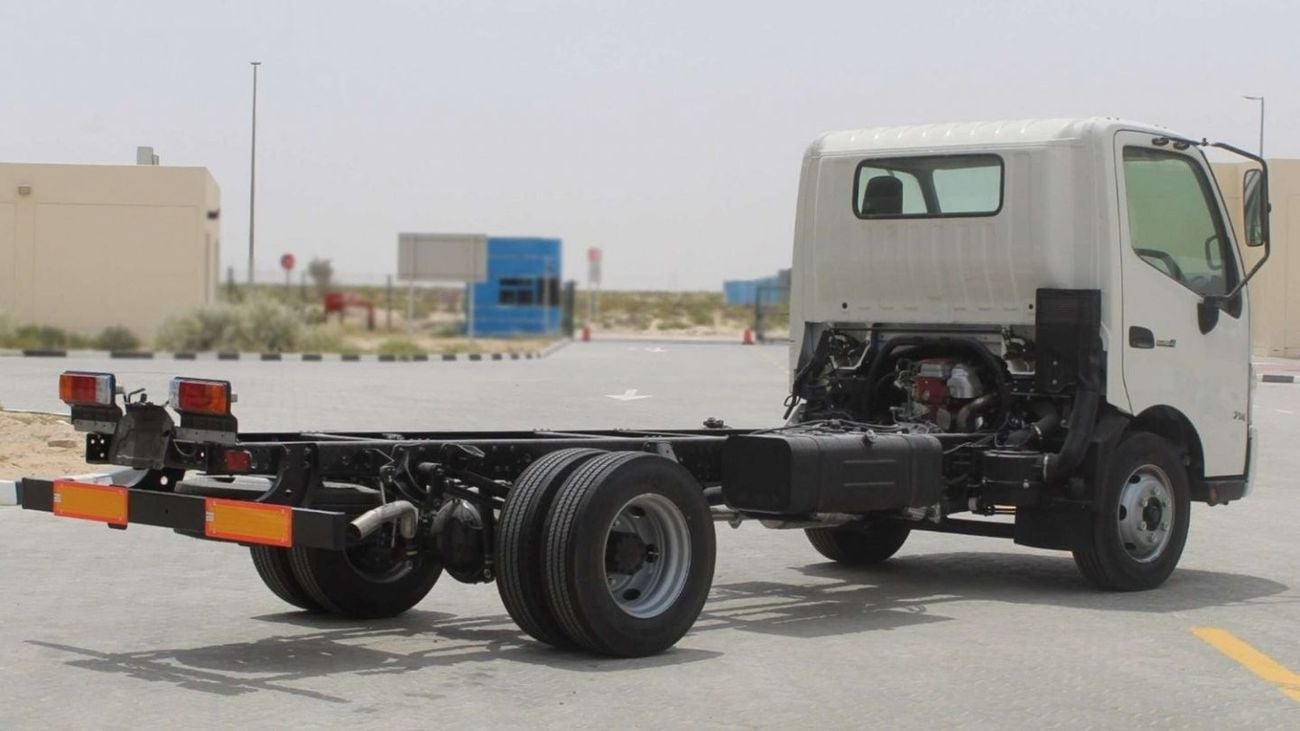 Hino 300 Hino 300 710L 300 series 714 NWB 4x2 Truck