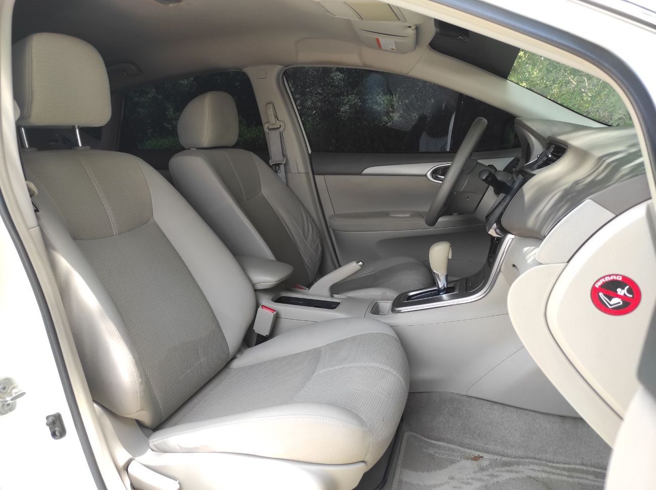 Nissan Sentra SV 1.8L Nissan Sentra 2016 Gcc V4 full automatic fast owner clean car