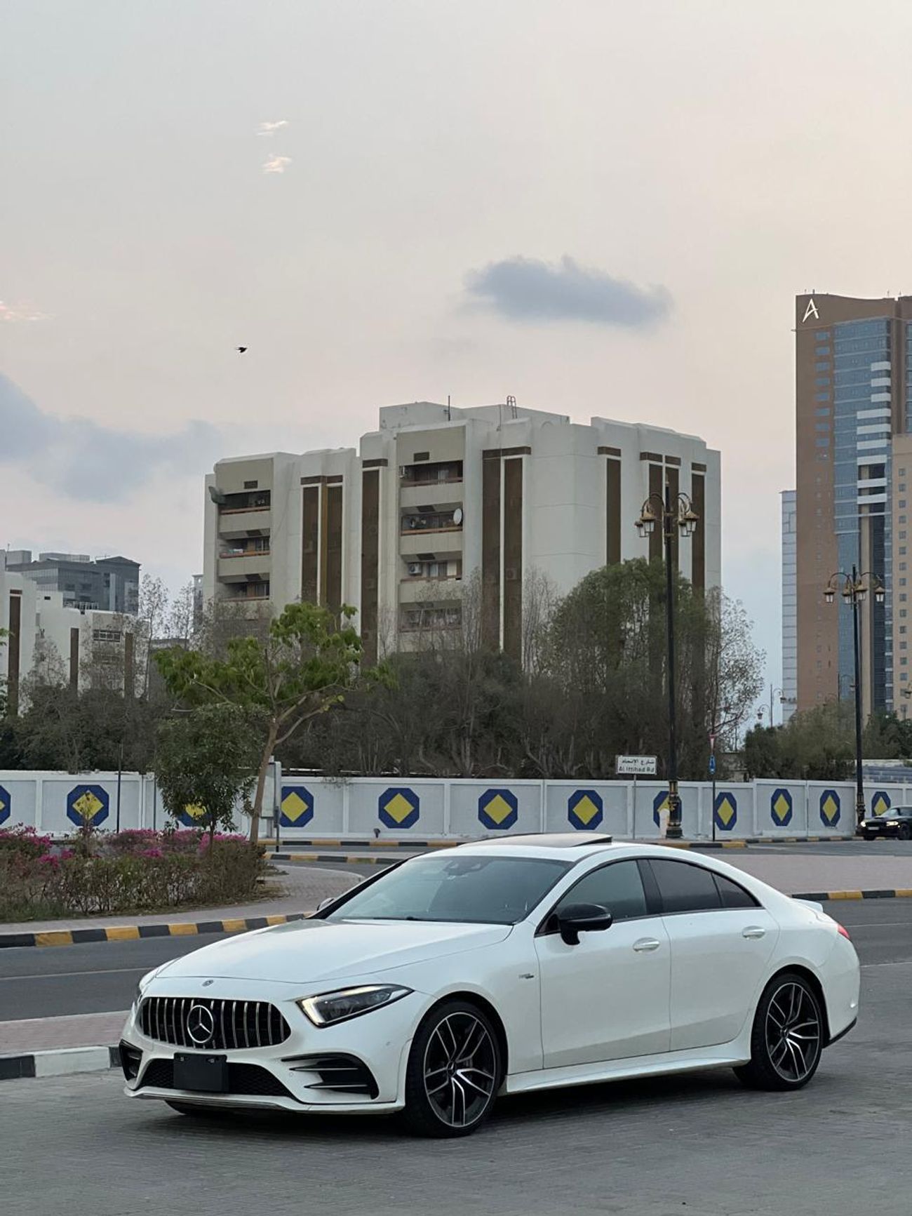 Mercedes-Benz CLS 53 AMG Std 3.0L (435 HP) (5 Seater)