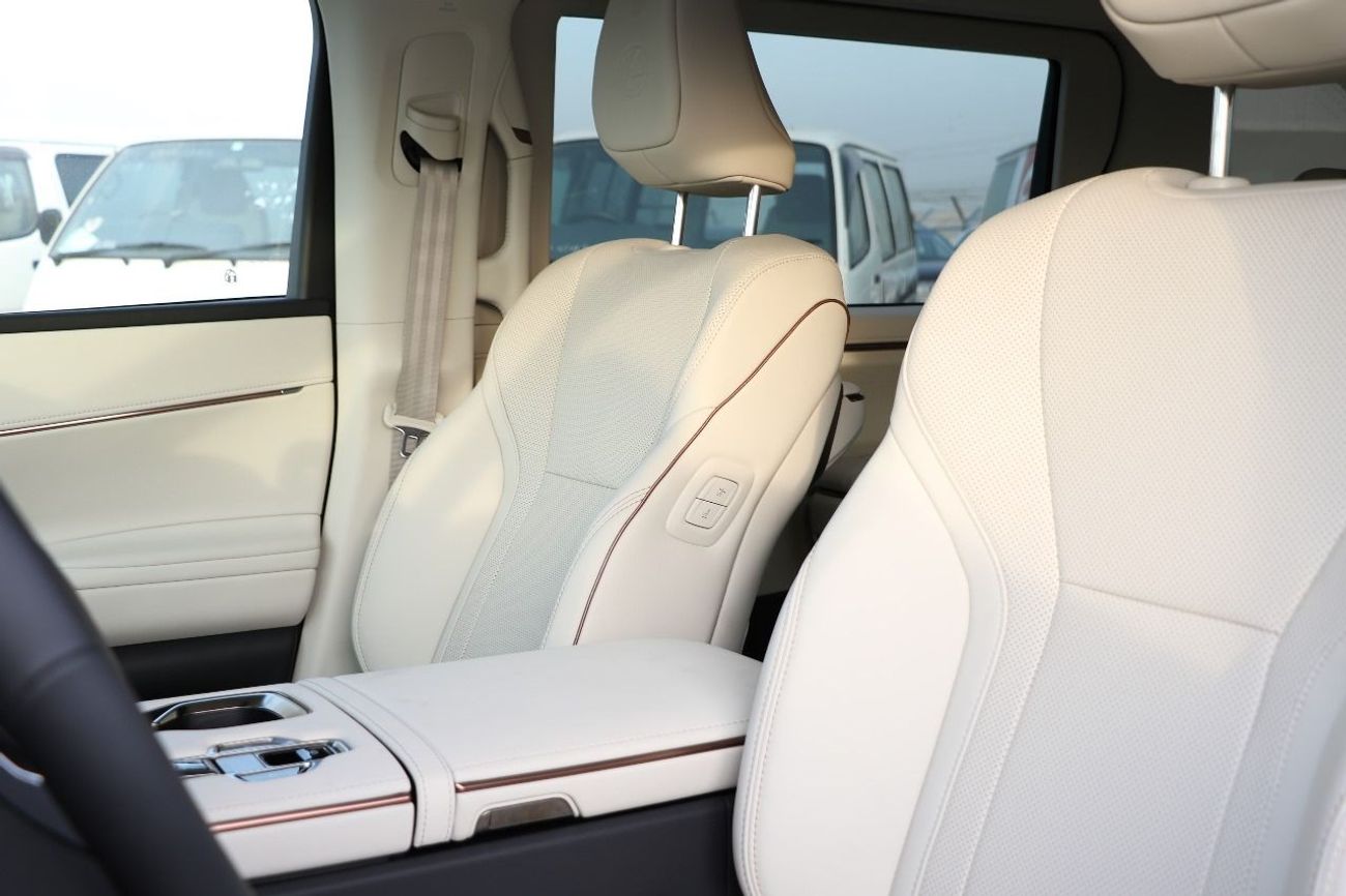 Lexus LM 350h 2024 Lexus LM350 Hybrid 7 seater