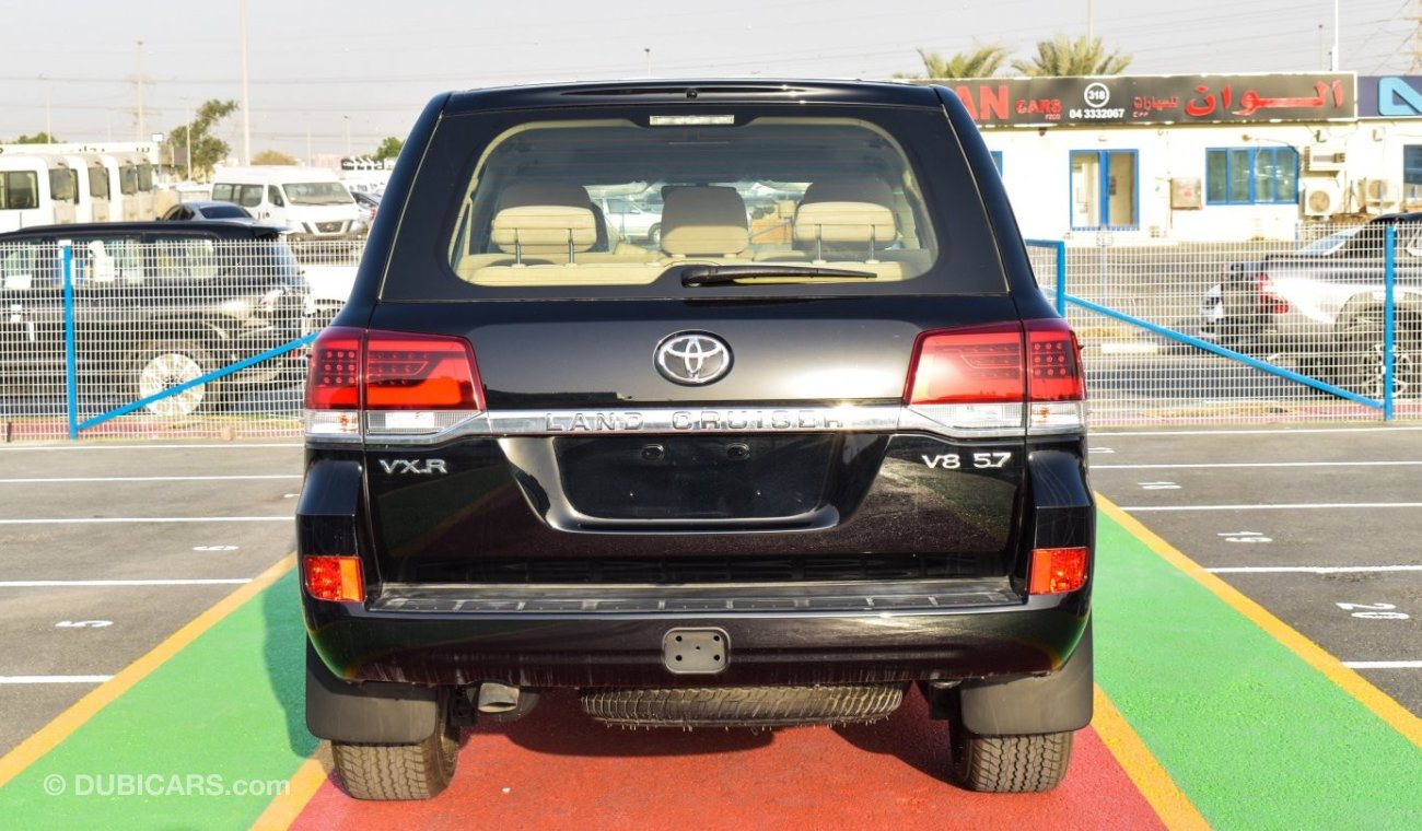 Toyota Land Cruiser VXR 5.7 V8