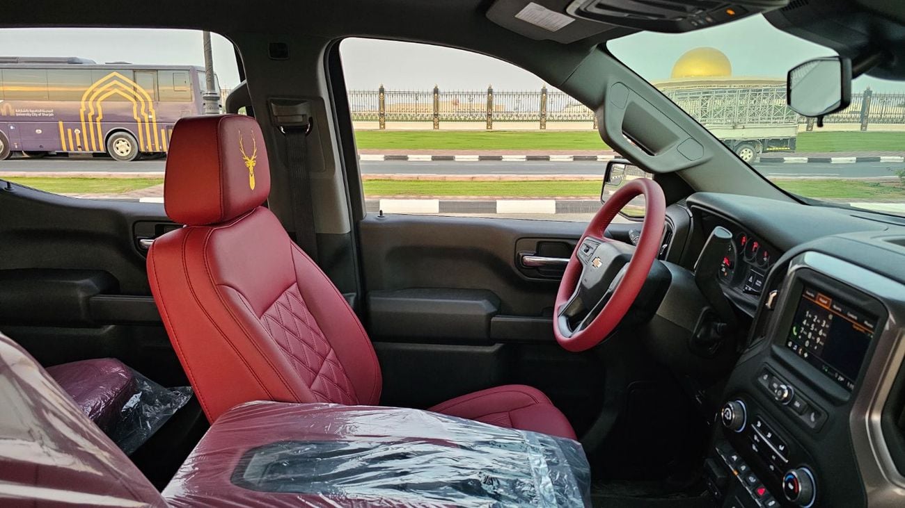 Chevrolet Silverado Custom K1500