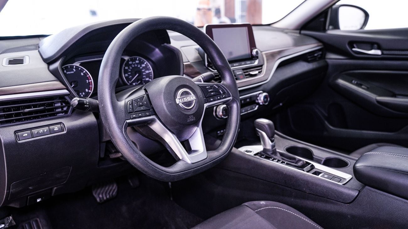 Nissan Altima SV