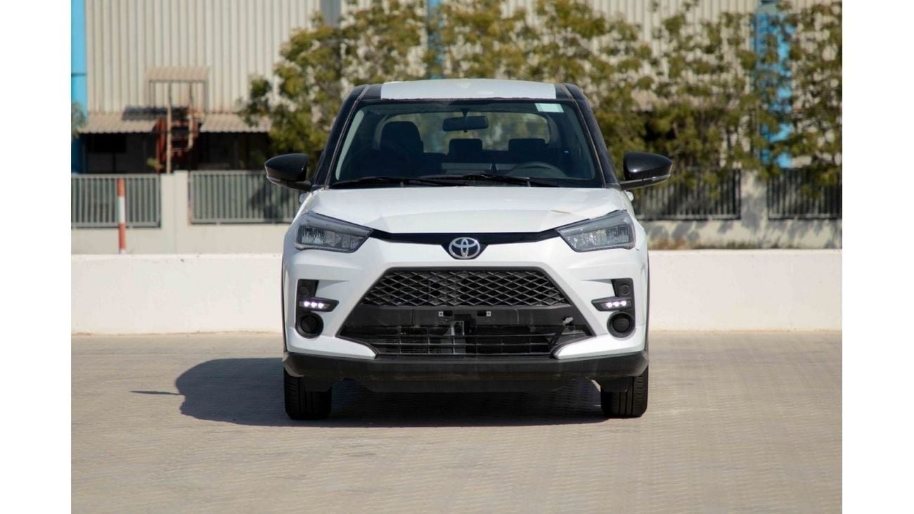 Toyota Raize 2023 Toyota Raize 1.0Turbo G - White Black Dual Ton inside Black | Export Only