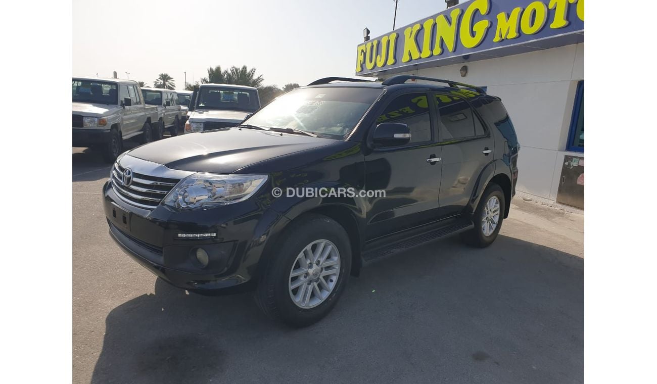 Toyota Fortuner 2.7 PETROL (4 CYLINDER)