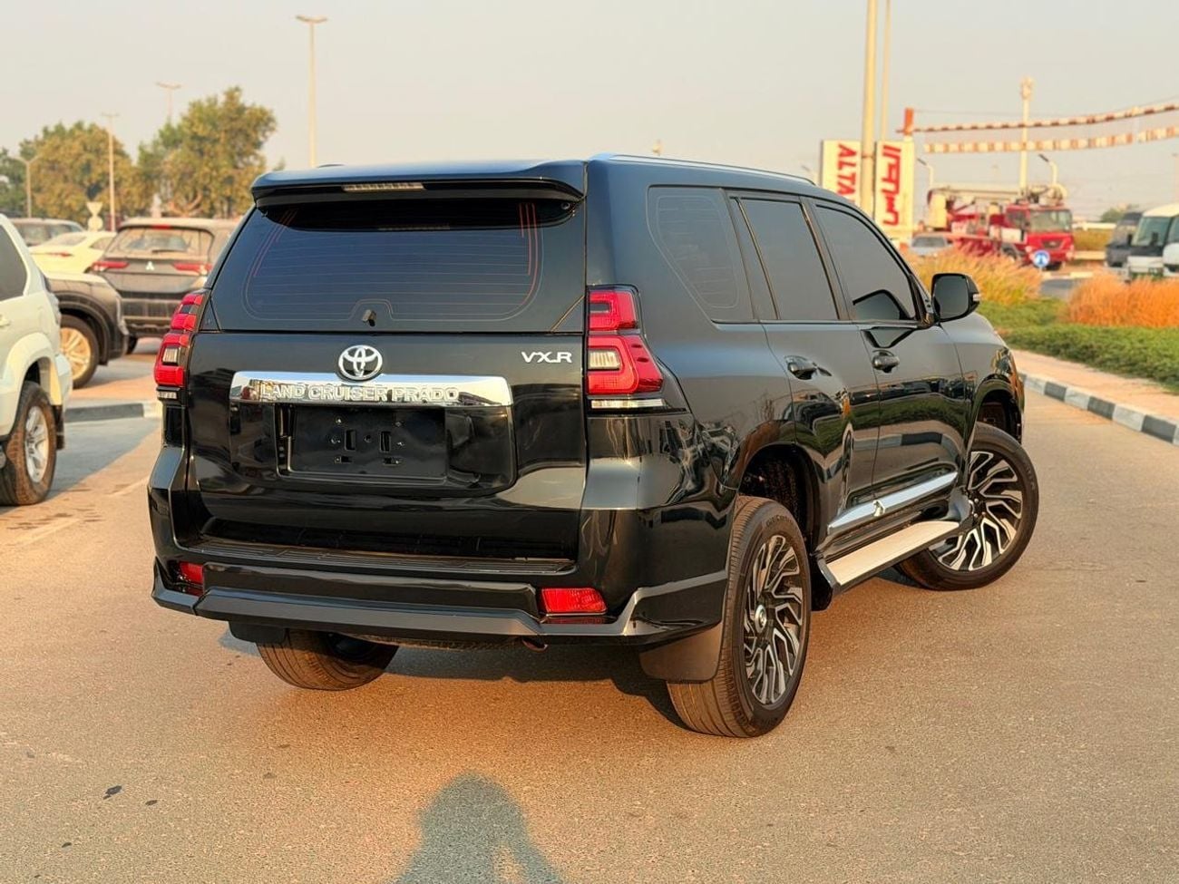 تويوتا برادو VXR 2.7L 4WD