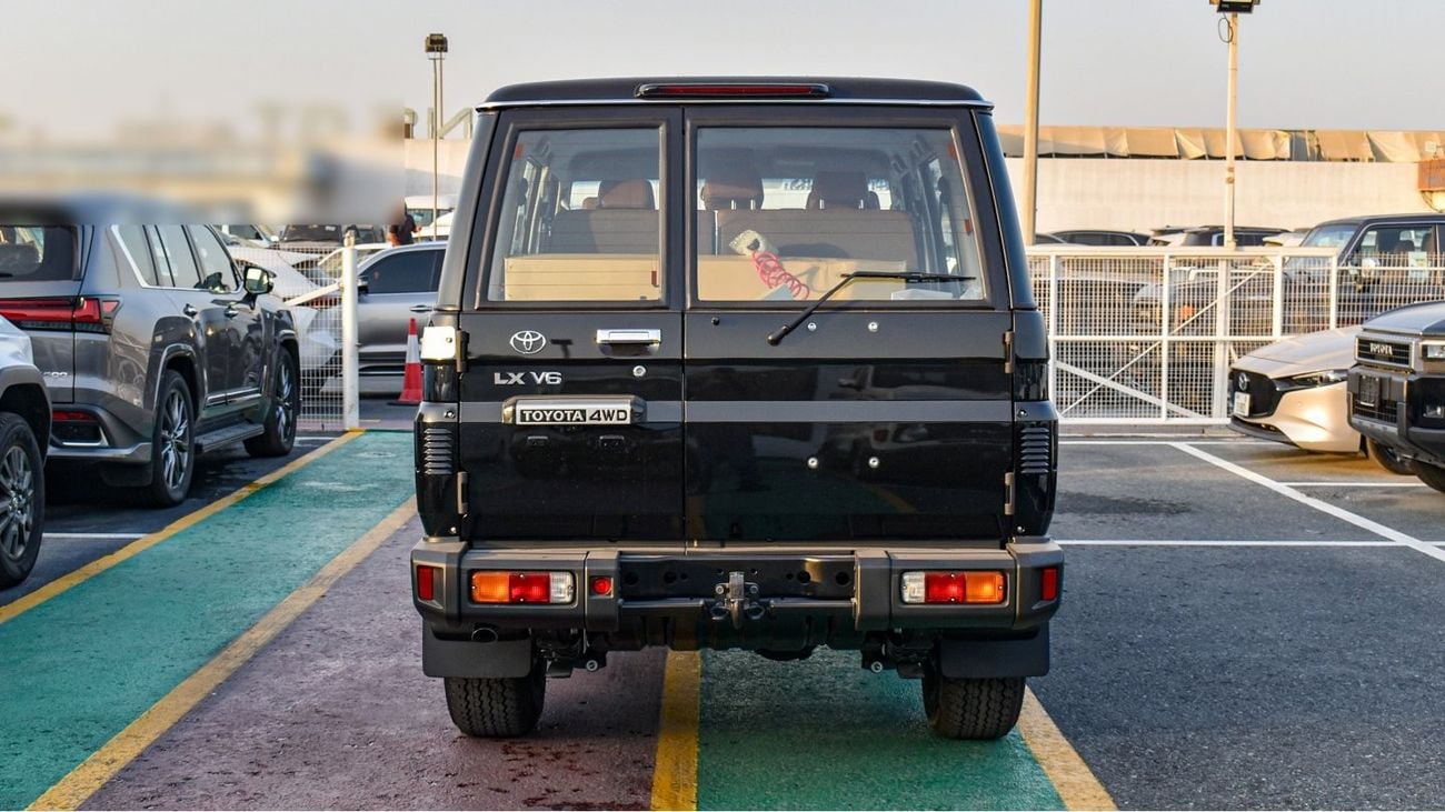 Toyota Land Cruiser 70 4.0L V6 A/T