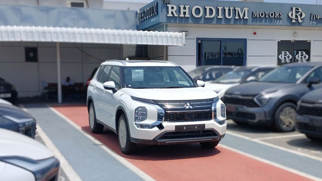 ميتسوبيشي آوتلاندر M Line 2.5L Petrol FWD 2026YM