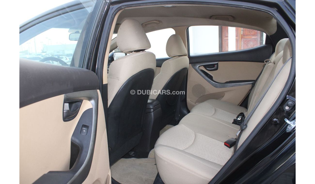 Hyundai Elantra Hyundai Elantra 2012 GCC in excellent condition without accidents