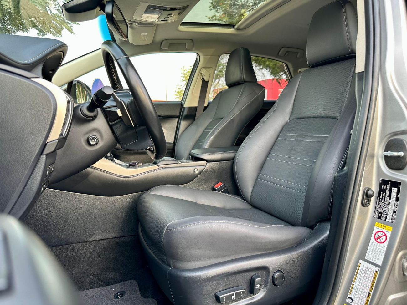 لكزس NX 300 *LEXUS NX300h Hybrid* Full option