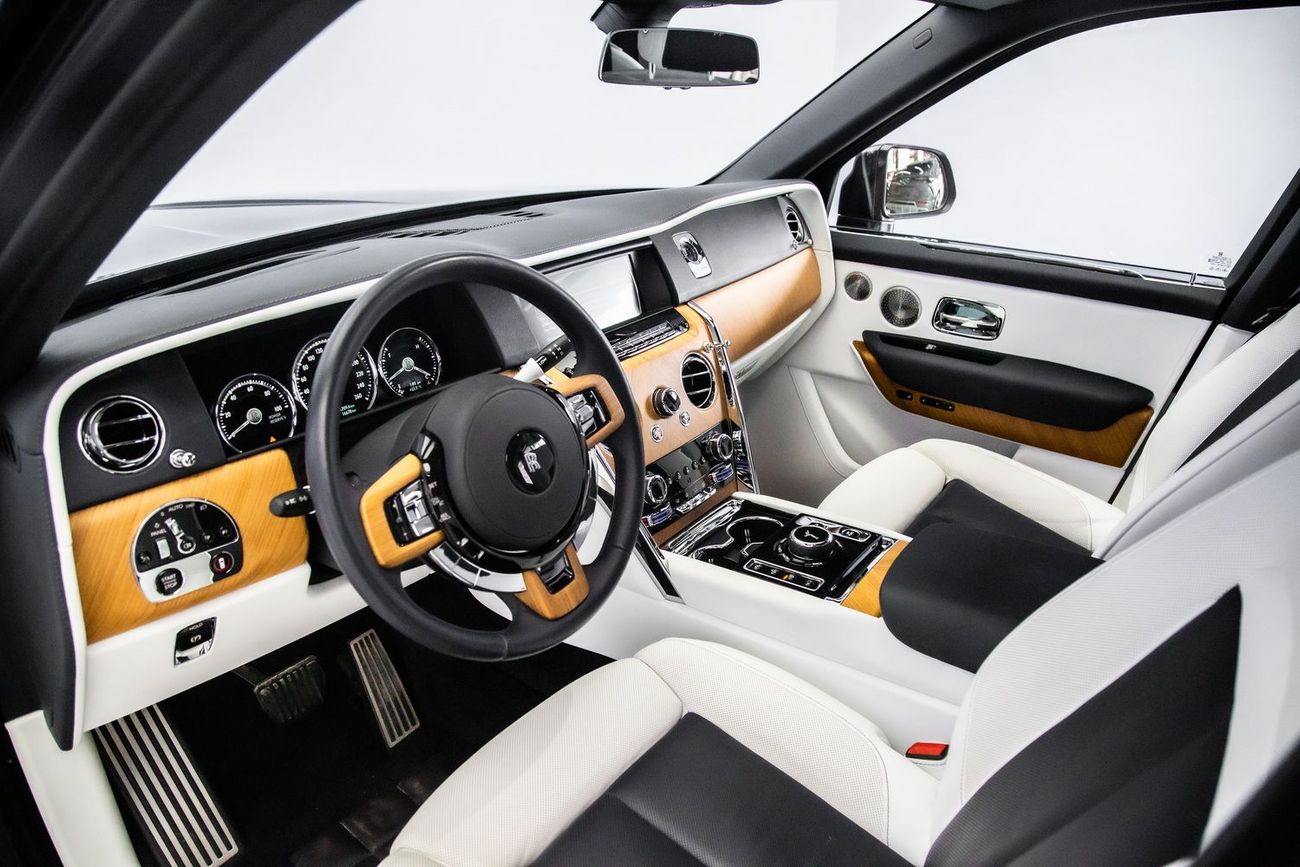 Rolls-Royce Cullinan Rolls Royce Cullinan Black Badge