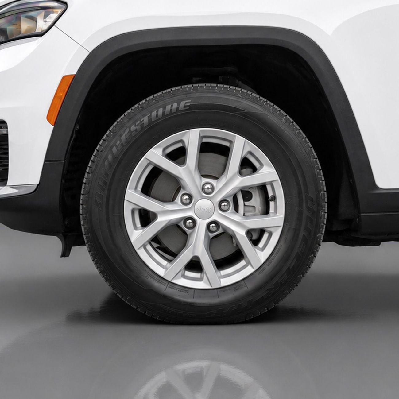 Jeep Grand Cherokee L LIMITED 2,011 P.M • 0% Downpayment • Grand Cherokee L Limited • 1 Year Warranty