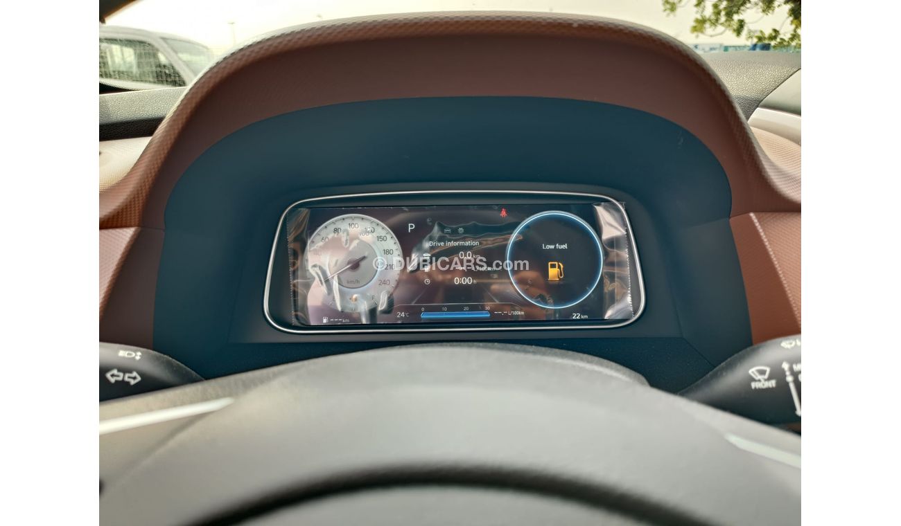 Hyundai Grand Creta 2.0L Petrol / 7 Seats / AT / FULL OPTION (Code 67804)