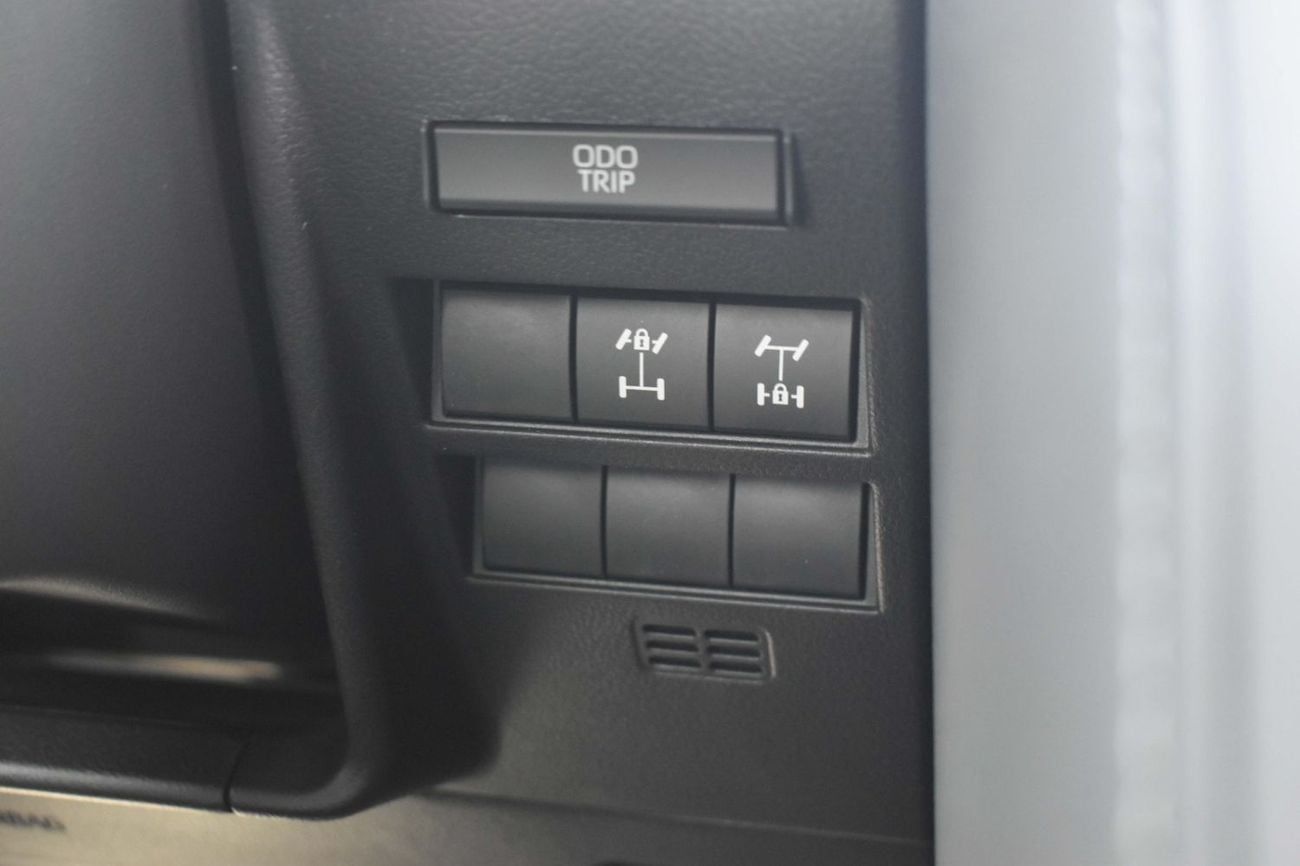 تويوتا لاند كروزر VX Toyota Land Cruiser 4.0 2026 Full GCC