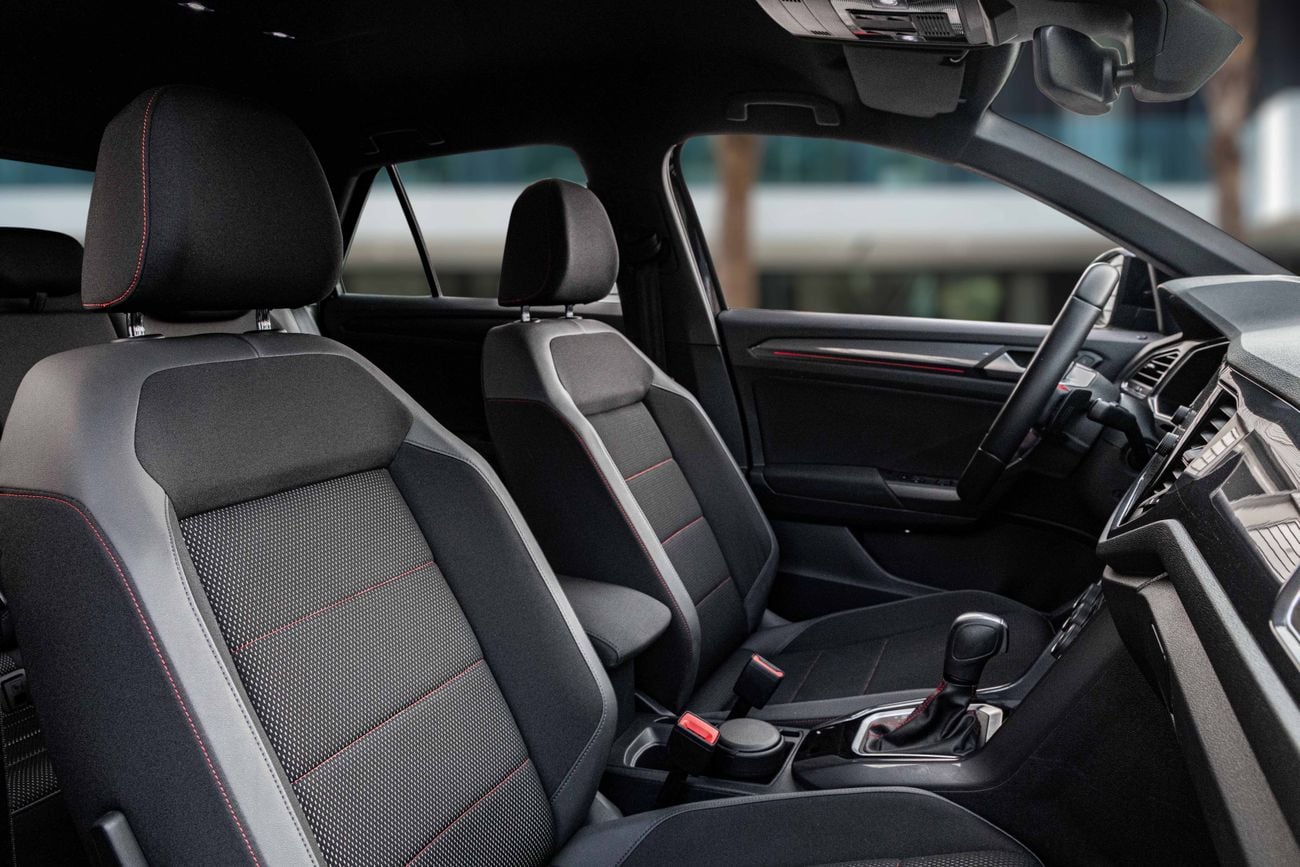 فولكس واجن T ROC T-Roc Sport | 1,117 P.M | 0% Downpayment | UNDER WARRANTY!