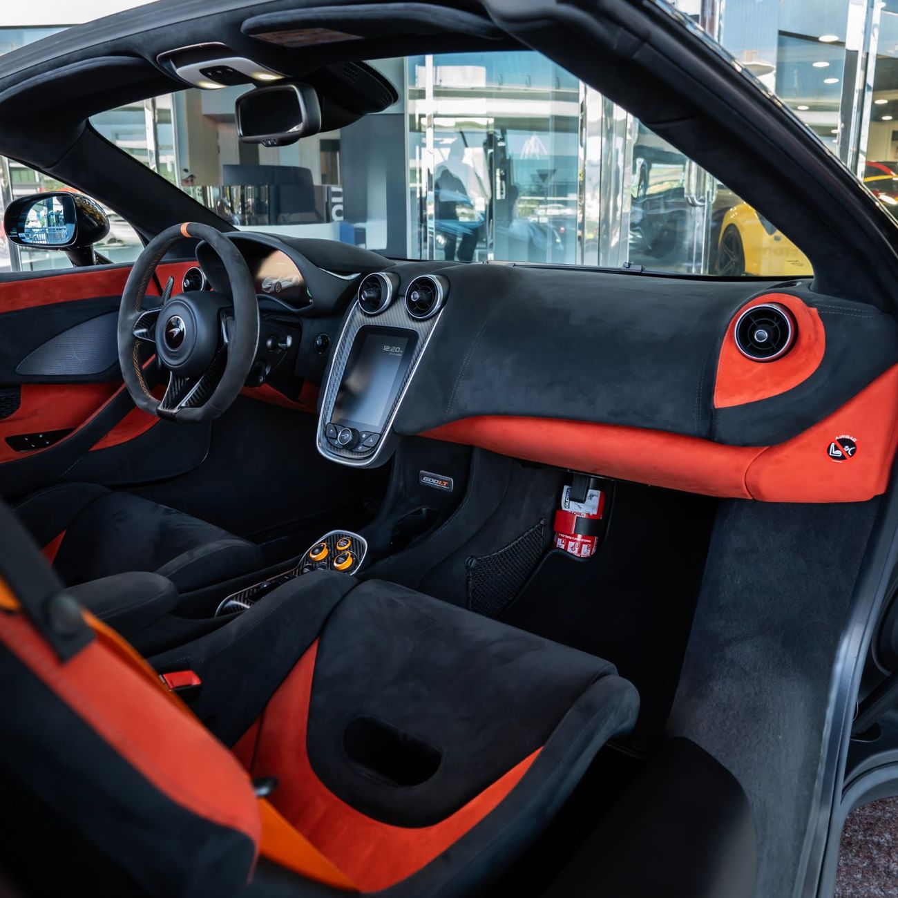 مكلارين 600LT 2020 MCLAREN 600LT SPIDER GCC WITH ONE YEAR FREE SERVICE