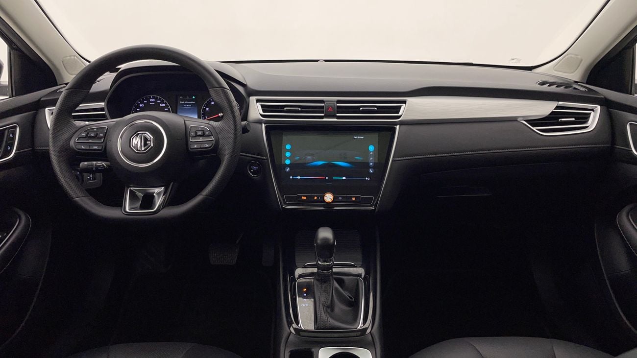 أم جي 5 LUXURY 1.5 | بدون دفعة مقدمة | اختبار القيادة في المنزل