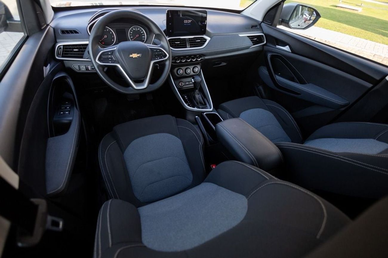 Chevrolet Captiva LS 1.5L (149 HP) (7 Seater)