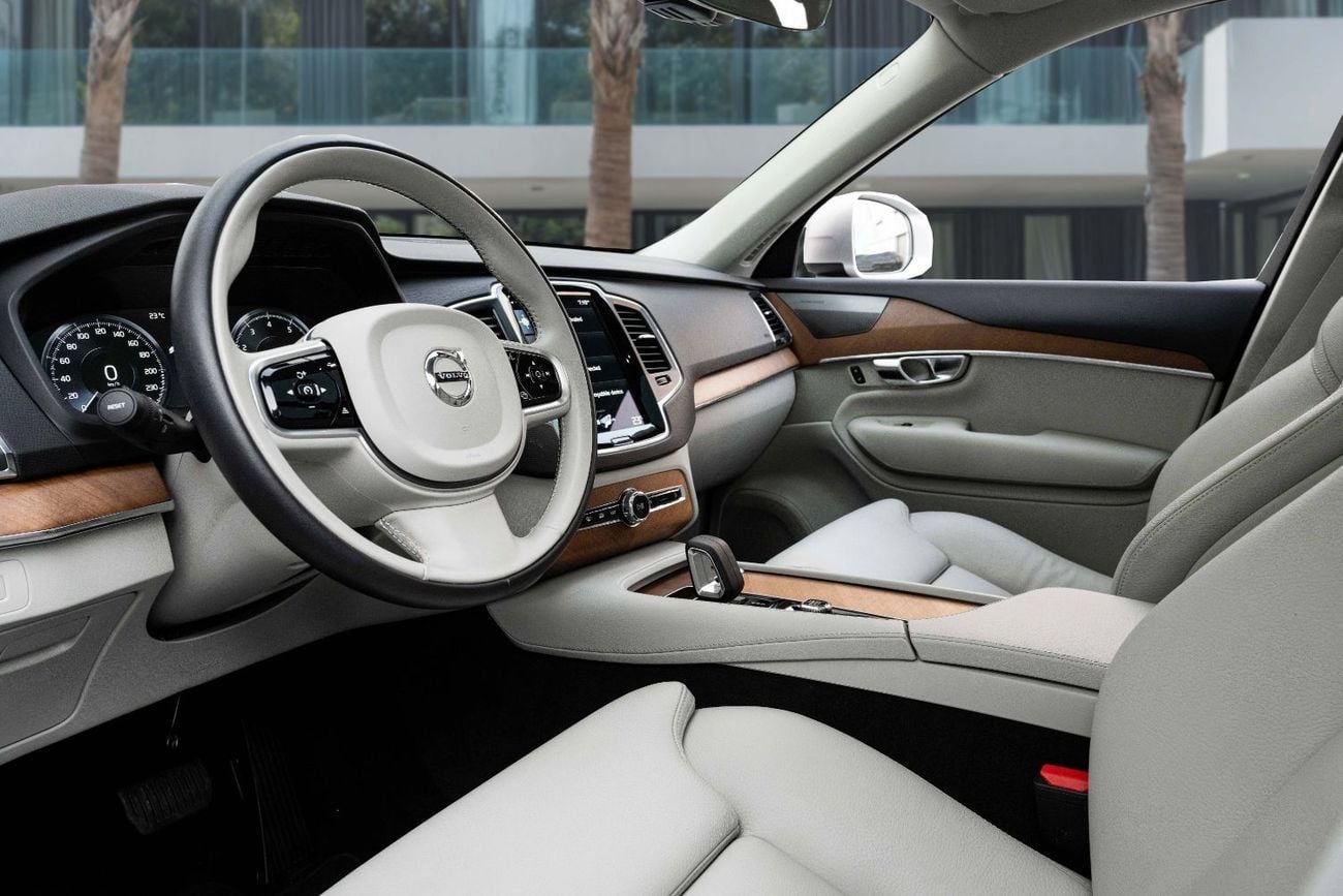 فولفو XC 90 XC90 B5 Momentum  | 2,742 P.M | 0% Downpayment | IMMACULATE! | Ramadan Offer!