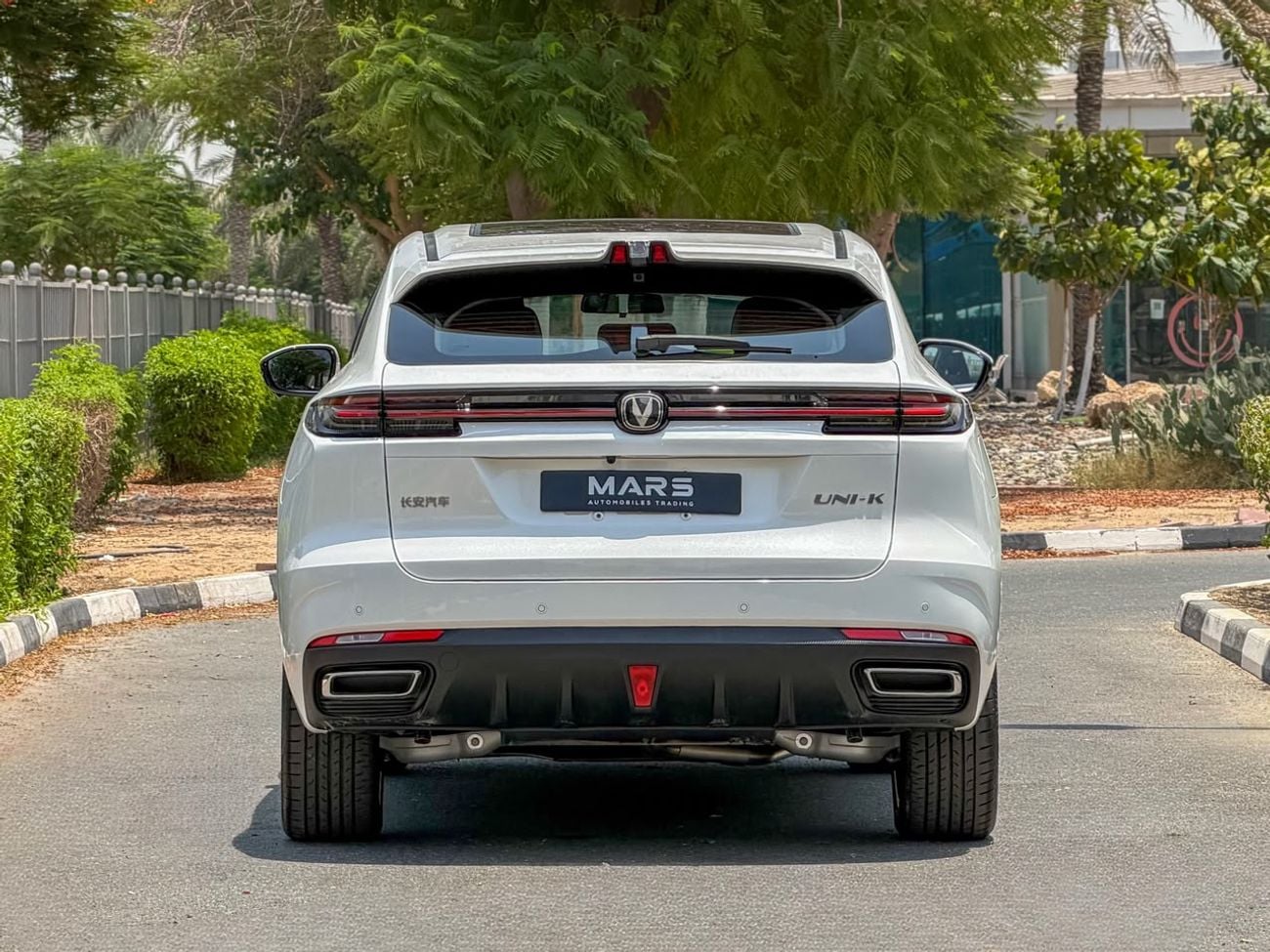 تشنجان يوني ك Changan UNI-K Platinum 2024 iDD | 1.5T Hybrid (Plug-In) | 316 Hp | Range (1,100 Km) | Warranty & Ser