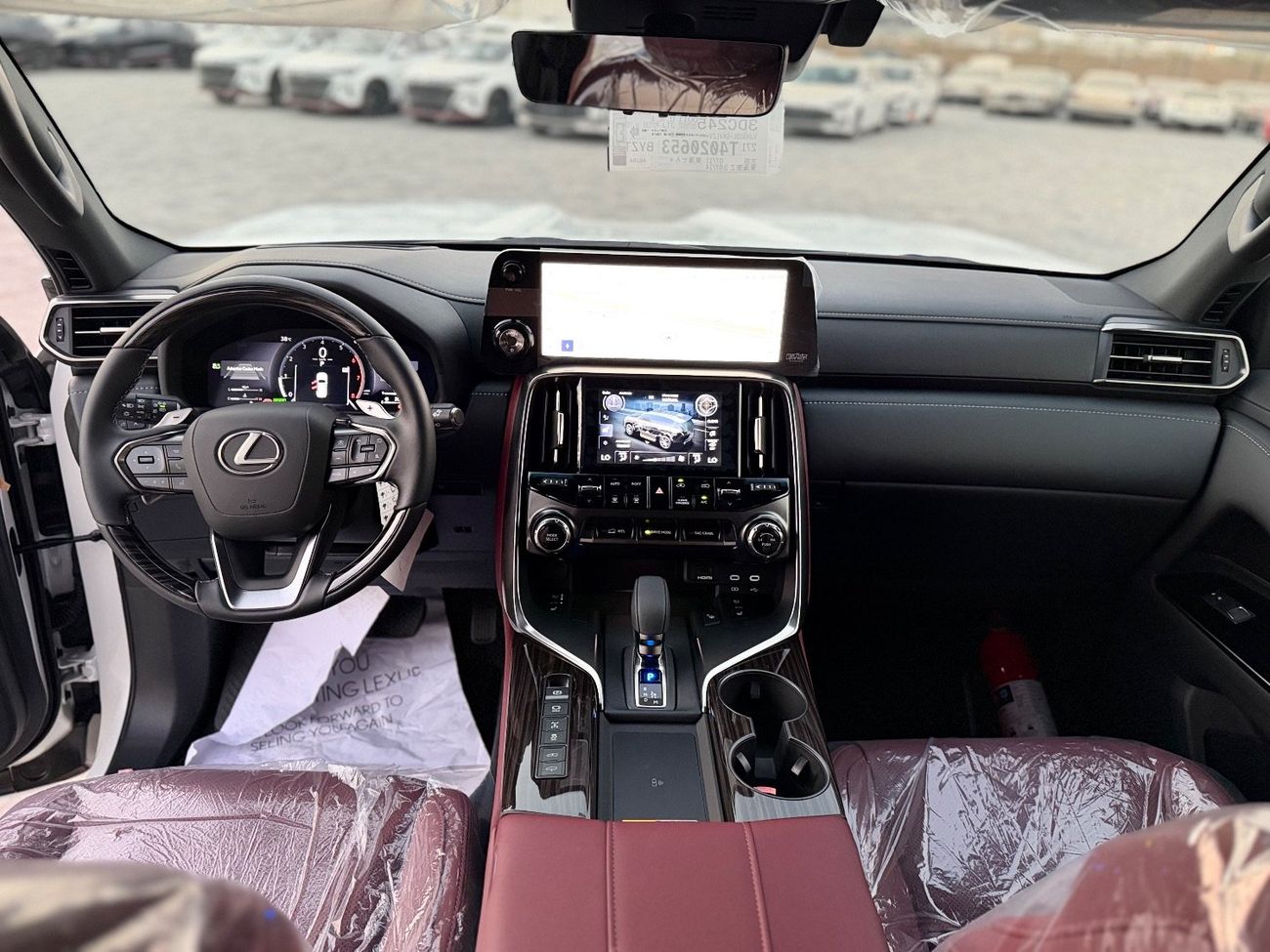 Lexus LX700h SIGNATURE WHITE/RED 2026