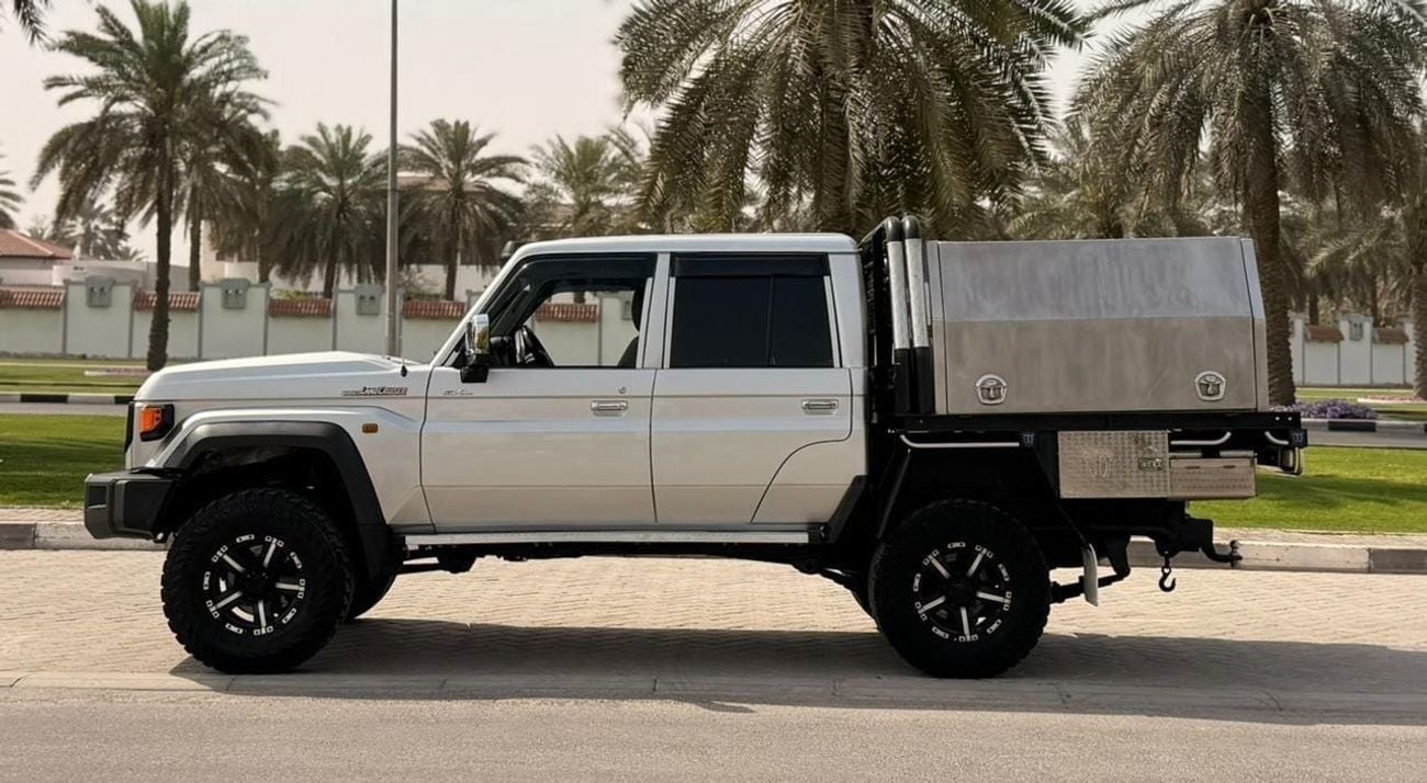 تويوتا لاند كروزر بيك آب Diesel 4.5L Right Hand Drive ,2013 Model ,2024 Shape ,Only For Export Available