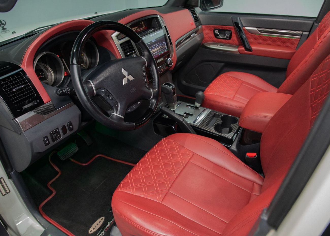Mitsubishi Pajero GLS H/L SIGNATURE EDI