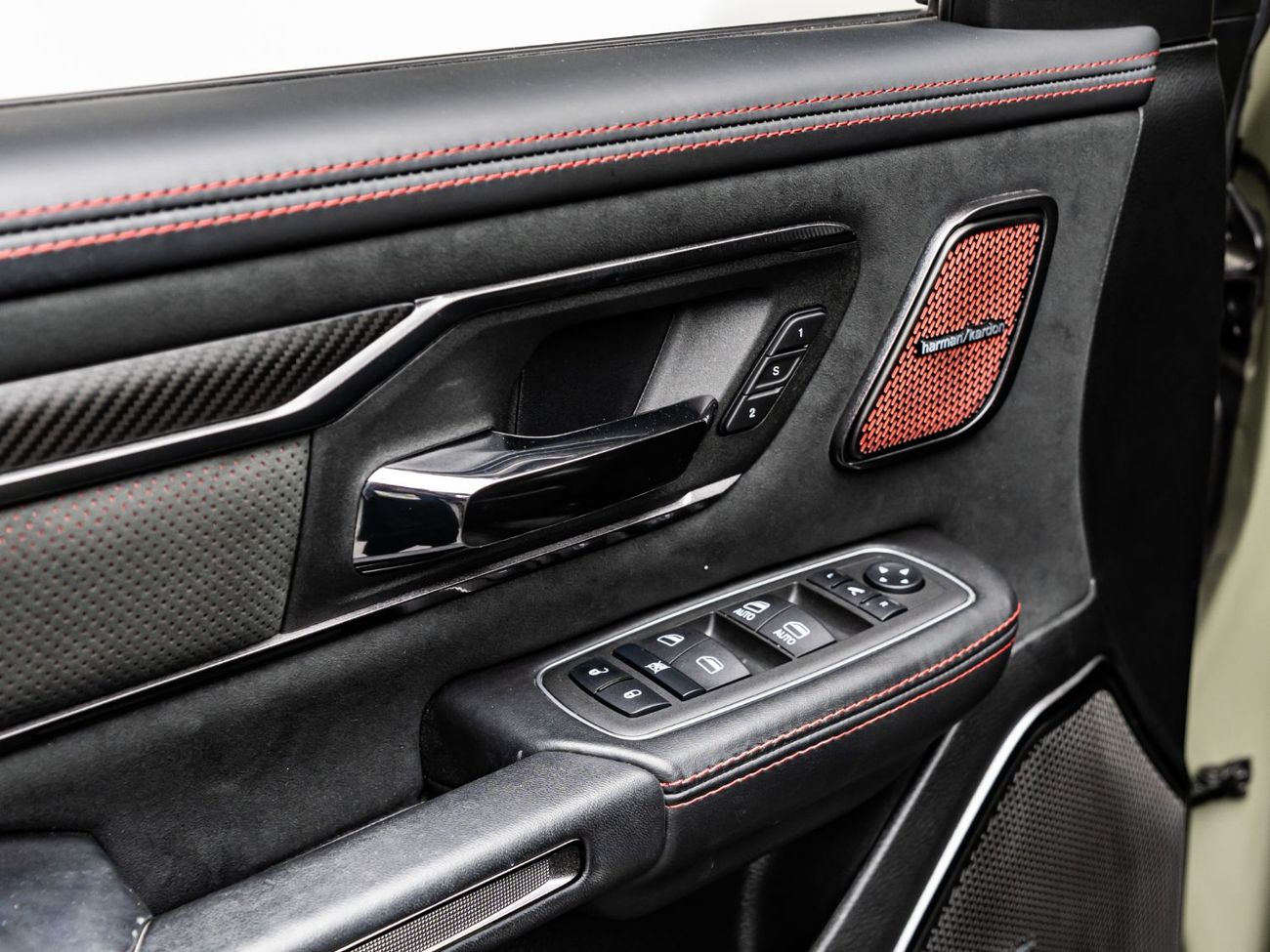 RAM 1500 TRX Crew Cab 6.2L 2022 Ram 1500 TRX, Feb 2028 RAM Warranty, Low KMs, GCC