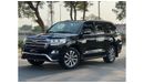 Toyota Land Cruiser TOYOTA LAND CRUIZER 2017 GCC VXR 5.7 TOP OF RANGE ORIGINAL PAINT FULL SERVICE HISTORY