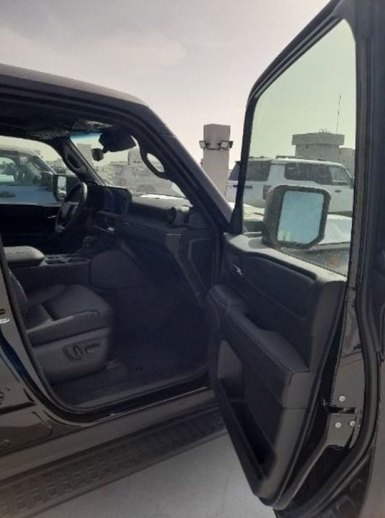 تويوتا برادو PRADO LUXURY 2.4L PETROL | 2026 | 0 KM | BRAND NEW | 03 YEARS WARRANTY