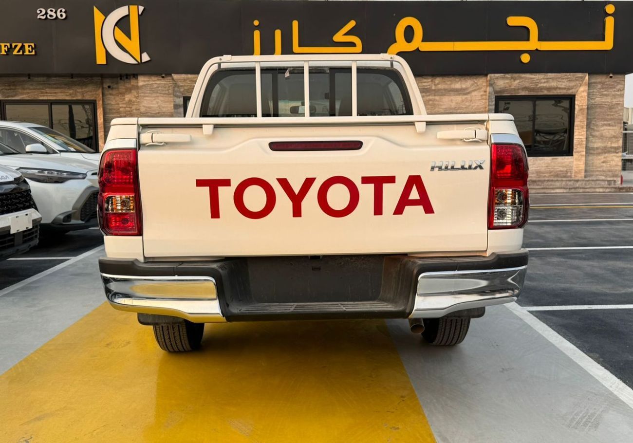 تويوتا هيلوكس GL 2.4L Double Cab