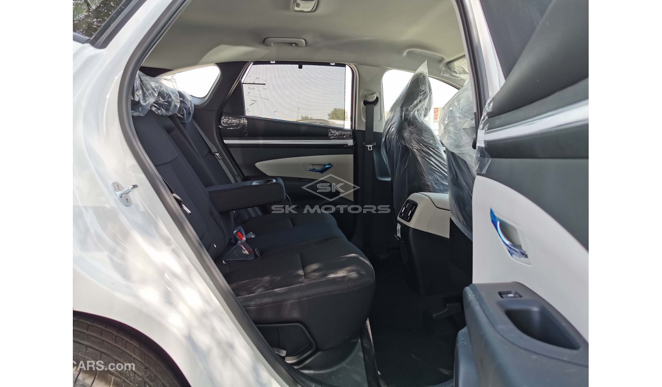 Hyundai Tucson 1.6L, 18" Rim, Leather Seats, DVD, Rear Camera, Passenger Power Seat, Auto Trunk Door (CODE # HTS10)