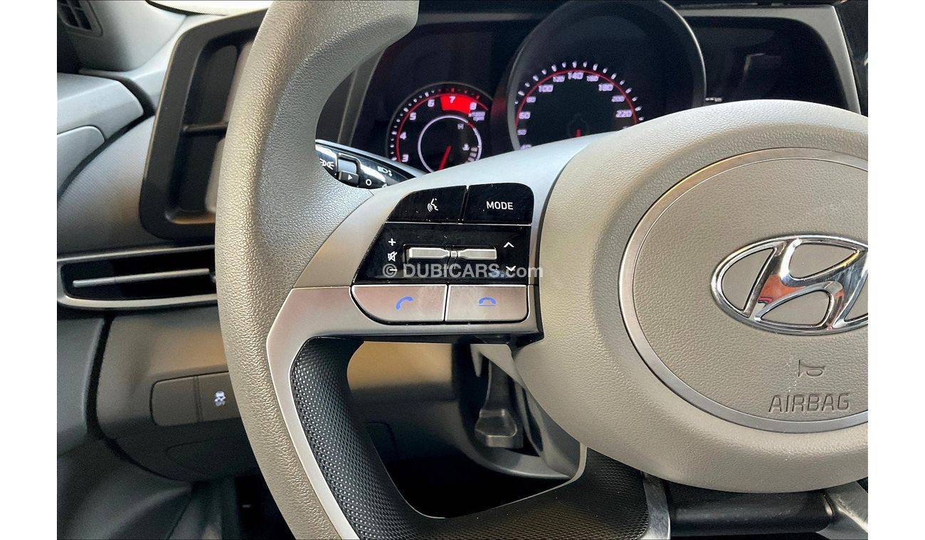 Hyundai Elantra Smart