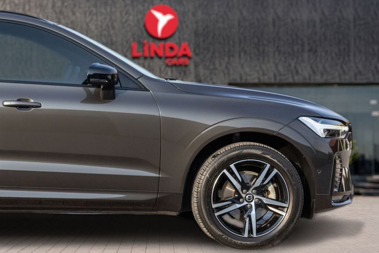Volvo XC60 R DESIGN Volvo XC60 B5 R-Design 2022 GCC | Agency Warranty | Service Contract