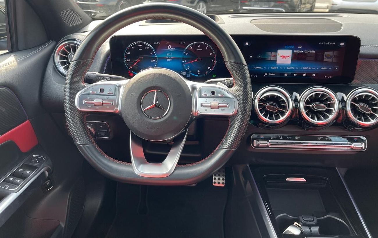 Mercedes-Benz GLB 250 4MATIC 2.0L AMG Under warranty & Service 2022 GCC