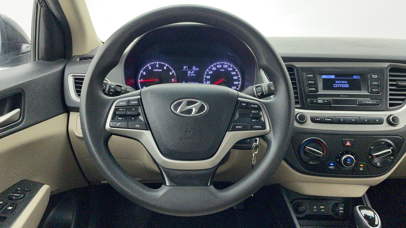 هيونداي أكسنت GL 1.6 | بدون دفعة مقدمة | اختبار القيادة في المنزل