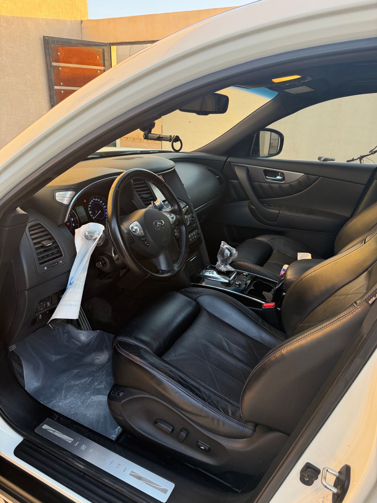 Infiniti QX70 Elite Sport S