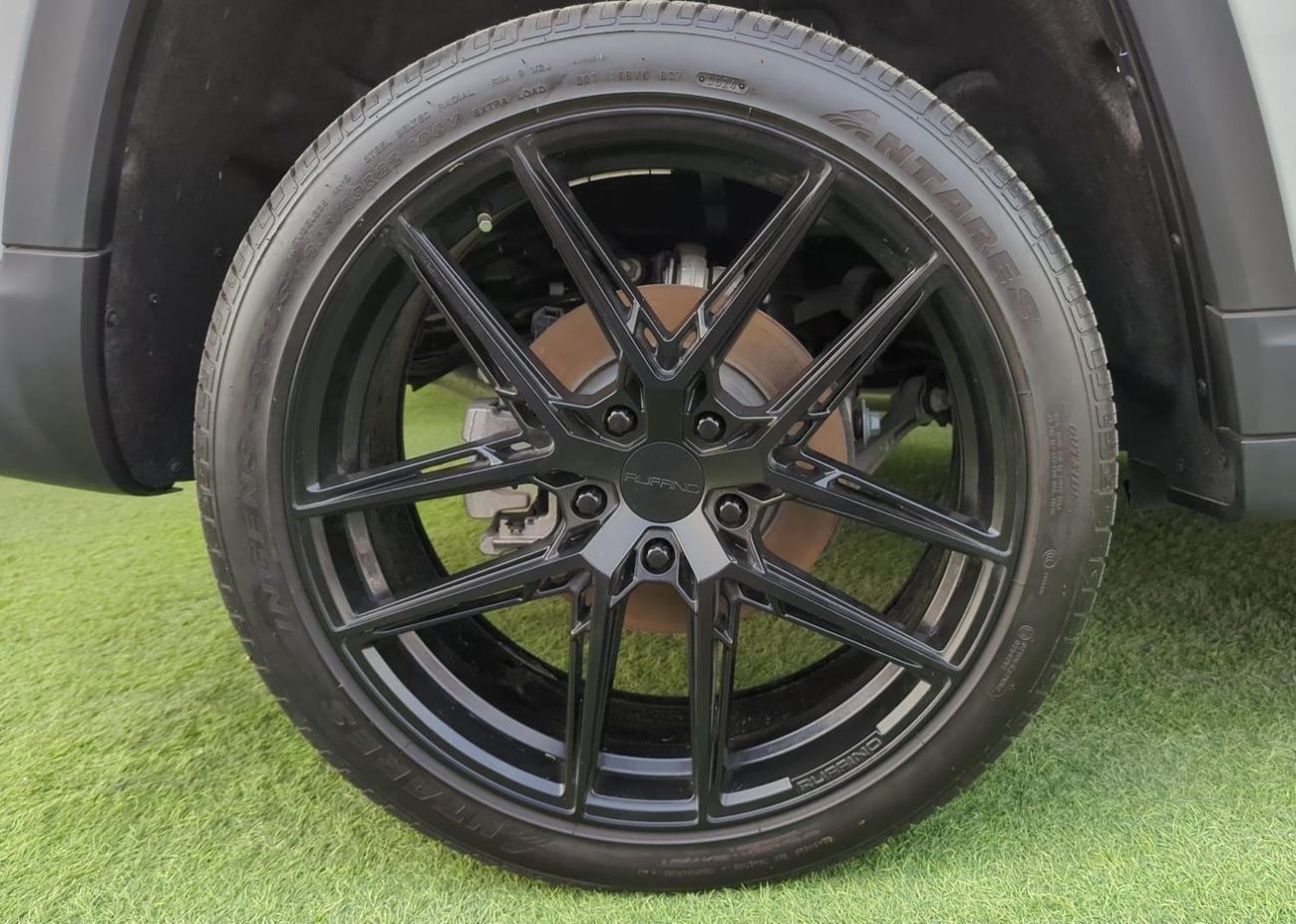 Jeep Grand Cherokee Altitude 3.6L JEEP GRAND CHEROKEE 2024 V6 engine 3.6L zero kilometer American clean car fresh import