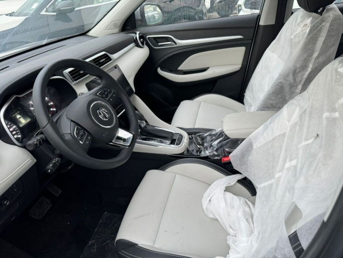 أم جي ZS 1.5L PETROL, FULL OPTION, 2023 GCC