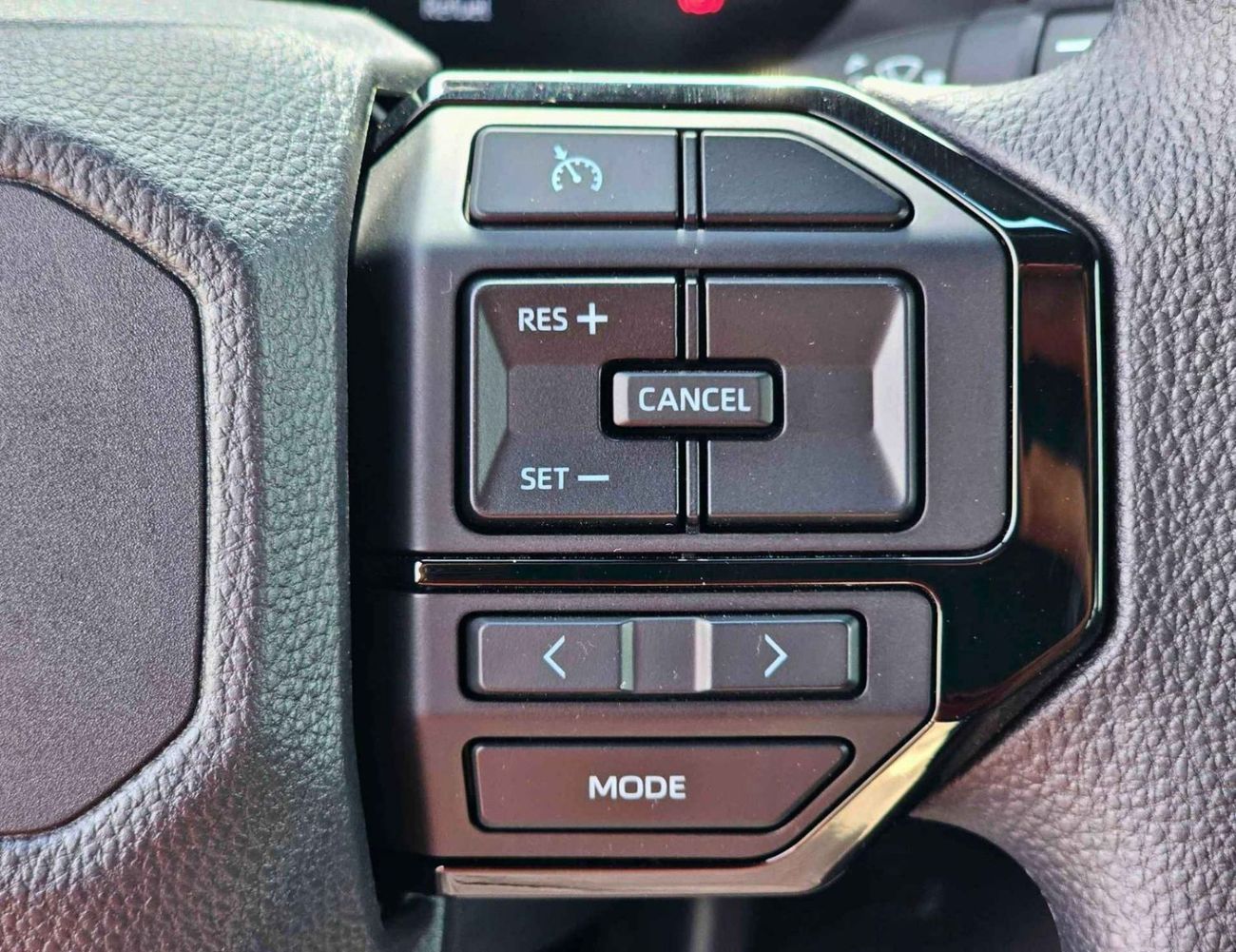 Toyota Prado ALL ROUNDER TURBO 2.4L PETROL ALL ROUNDER / MID OPTION / 2.4L PETROL V4 / LETHAER WITH DRIVER PWR SEAT / COOL BOX (CODE#PPARS)