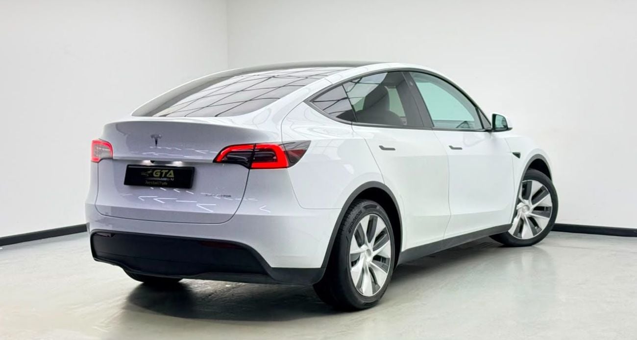Tesla Model Y 2023 Tesla Model Y Long Range, Tesla Warranty+Full Service History, Excellent Condition, GCC Specs.