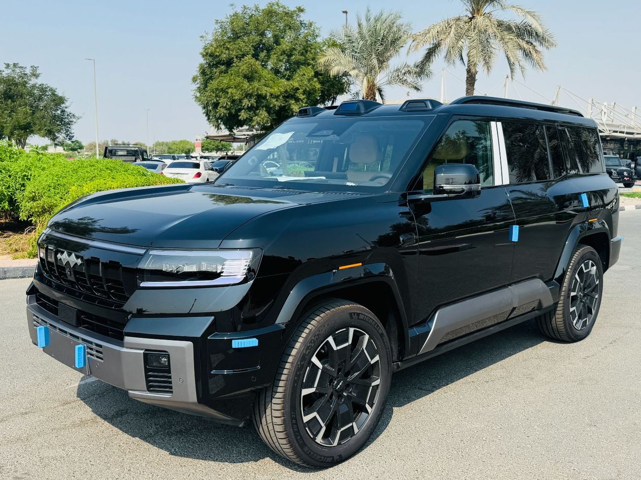 بي واي دي ليوبارد 8 Smart and Brave Flagship Edition (7 Seats)