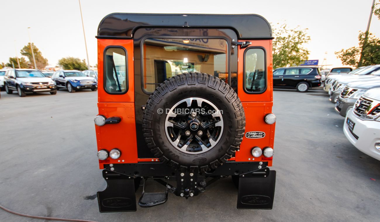 Land Rover Defender Adventure Edition
