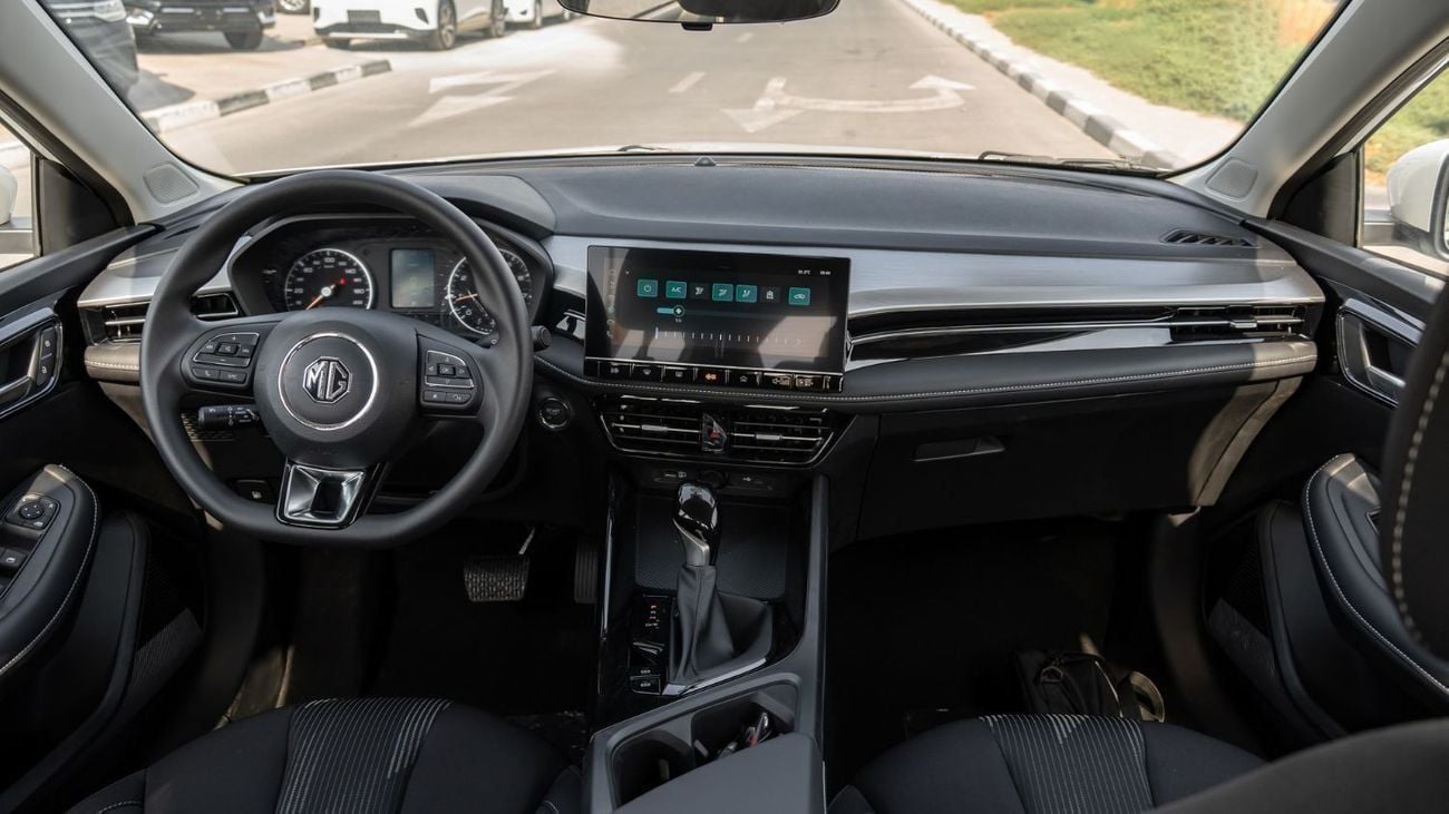 أم جي 5 2026 | MG5 1.5L AT STD 2WD